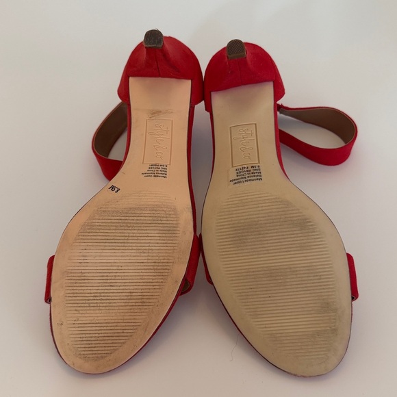 Style & Co. Scarlet Red Suede Heels Size 8 1/2 M - Picture 8 of 8